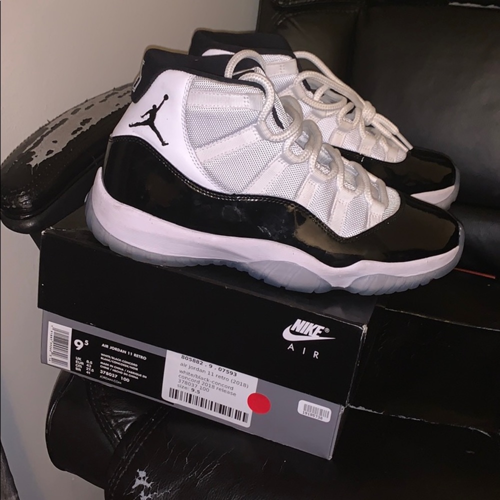 Air Jordan Concord